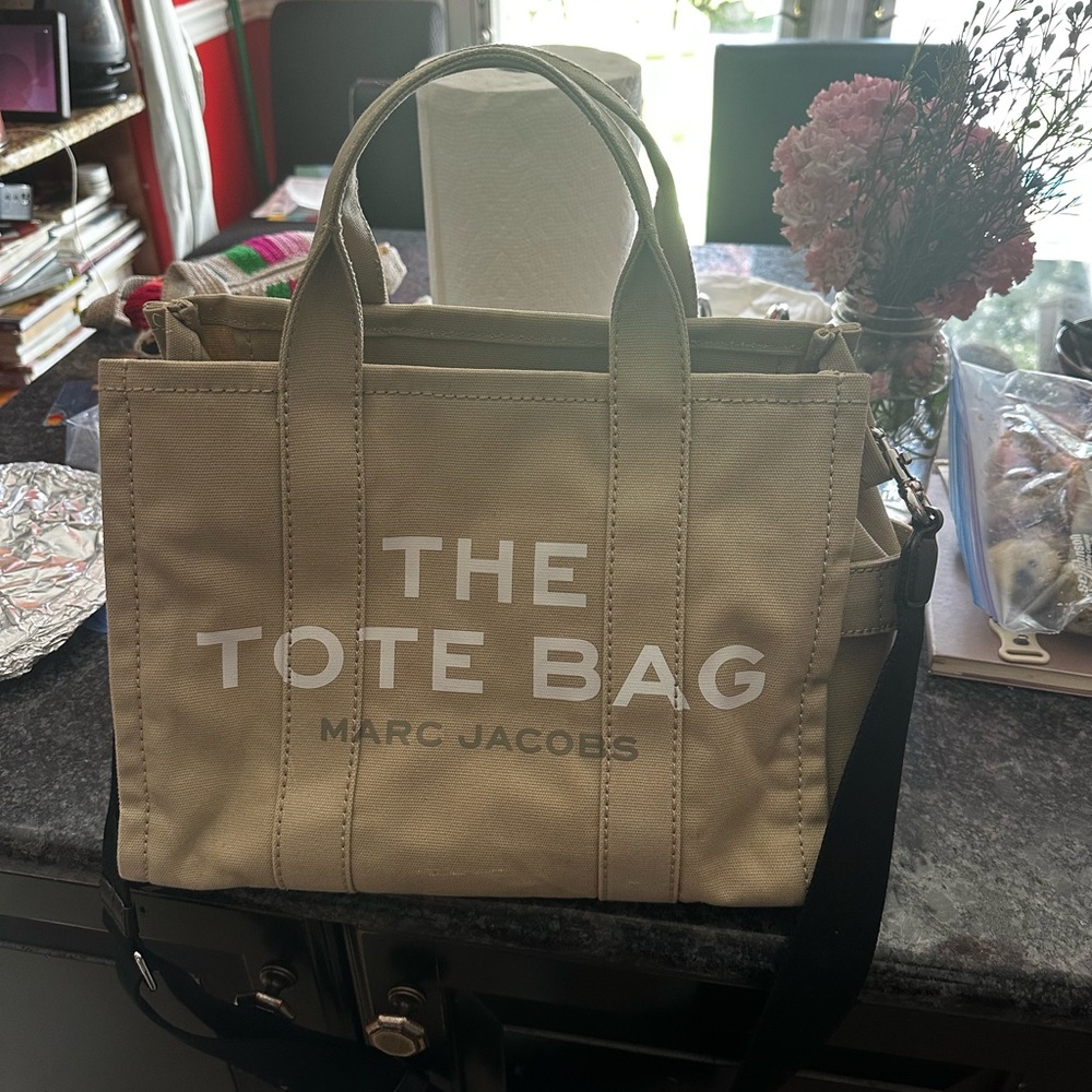 Marc Jacob’s medium tote bag